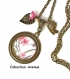 B3.1007 bijou femme sakura cherry blossom papillon collier pendentif bijou fantaisie bronze cabochon verre fleurs de cerisier d'asie asiatique chine chinoise japon japonaise (série 1)