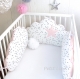 Tour de lit bébé, 60cm large, 3 coussins nuages, ton rose pale et blanc à étoiles grises