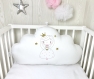 1 coussin nuage 60 cm large brodé avec une princesse pour décoration chambre enfant, blanc uni, or et rose