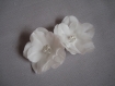2 pinces à cheveux fleurs blanche en soie