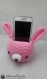 Support telephone portable amigurumi lapin rose 