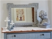 Miroir ancien, en bois sculpté, patiné gris-bleu et blanc lin : amanda