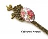 B4.159 bijou papillon pivoine rose blanche marque page ouvre-lettres coupe papier fleurs bijou fantaisie bronze cabochon verre femme d'asie asiatique chine chinoise japon japonaise