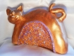 Sculpture chat en mosaïque, doré.