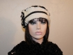 Bonnet en laine bouillie noire à pois blanc et polyester blanc noela 19