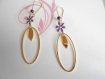 Boucles d'oreille anneau doré fleur violette