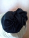 Bibi noir « fleur » en tissu souple, monté sur serre-tête