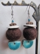 Boucles d'oreilles bleues et marron laine feutrée et raku