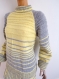 Pull tricot fait main jaune et gris taille 42/44 col montant 