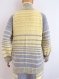 Pull tricot fait main jaune et gris taille 42/44 col montant 