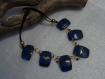 Collier ras de cou de plaques réalisées en argile polymère , tons bleu noir et or craquelé