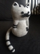 Peluche chat : mr moustache, idéal cadeau pour les grands et les petits.