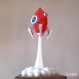 Projet diy papercraft: sculpture de la fusée qui décolle