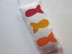 Sachet de lavande bio en linge ancien blanc avec petits poissons rouge, jaune, orange - sur commande 