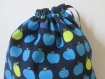 Pochon réversible 25,5 x 21,5 cm- sac à lingerie ou à maillot de bain thème pommes 