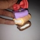 Porte-clef 3 cahiers couleurs pastels avec un noeud rose en fimo (fait mains) 