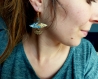 Boucles d'oreilles en plastique fou* encre de chine* feuille et éventail* turquoise