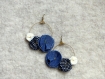 Boucles d'oreilles créoles fleuries* trio de fleurs* jean/ tissu japonais/ blanc