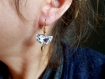 Boucles d'oreilles dessinées à la main* demi-lune* mini* feuillage bordeaux