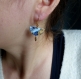 Boucles d'oreilles dessinées à la main* demi-lune* mini* encre de chine bleue et feuille d'or