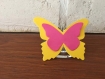 20 marques places papillon  jaune et fushia  mariage