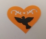 Scrapbooking   100  confettis coeur  ajouré  orange  colombe noir  mariage                                                                                                                                                                            