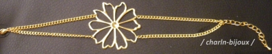 Bracelet doré avec fleur dorée 