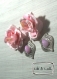 Boucles d'oreille **la rosée matinale** en métal argenté, fimo et rose majestueuse
