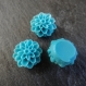 3 cabochons fleur en résine fleurs bleu vif - 10 mm