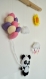Mobile mural panda. ballons beige, rose et lila. décoration chambre bébé