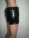 Short leather pants