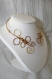 Magnifique collier en fil d'aluminium chocolat champagne avec perles en crita