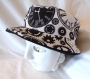 Chapeau souple réversible motif mécanismes d'horloge, steampunk, noir et blanc, fait main, unique, tour de tête 61cm.
