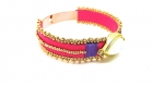 Bracelet rose dentelle de perles et cabochon opale 