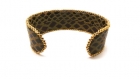Bracelet manchette imitation cuir peau et perles de verre brodées 