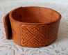 Bracelet cuir marron et marron clair avec motif noeud celtique 