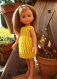 La petite robe jaune pour poupée les chéries de corolle