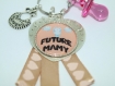 Future mamy (-_-) porte clés ou bijou de sac : cadeau original pour mamie .
