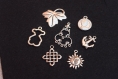 Lot 7 breloques en métal argenté 16-29x20-32mm trou 1,5-4mm apprets accessoires bijoux, perles