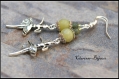 Boucles d'oreilles pierre naturelle vert jaune et danseur argenté +embouts