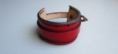 Bracelet manchette en cuir rouge