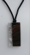 Collier pendentif rectangulaire en résine et pâte polymère effet bois