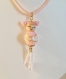 Hatsu (première née) - collier poupée kokeshi perles bois rose et blanche