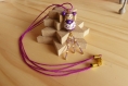 Umeko (fleur de prunier) - collier poupée kokeshi perles bois prune et blanche