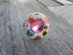 Bague boutons sur support réglable argenté, bouton blanc avec fleurs multicolores, cabochon rose brillant, grosse bague fantaisie