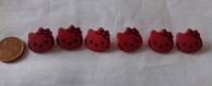 Lot 6 boutons rouges  forme tête de chat  ,16 mm.