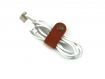 Petit serre-câbles en cuir pour écouteurs. serre-cables pratiques. porte cable. organisateurs de câble