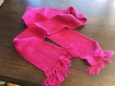 Grande echarpe en laine crochetée
