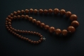 Sautoir de perles en bois / noisette (réf : 8977)