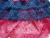 Jabot en dentelles rose/bleu avec pendentif